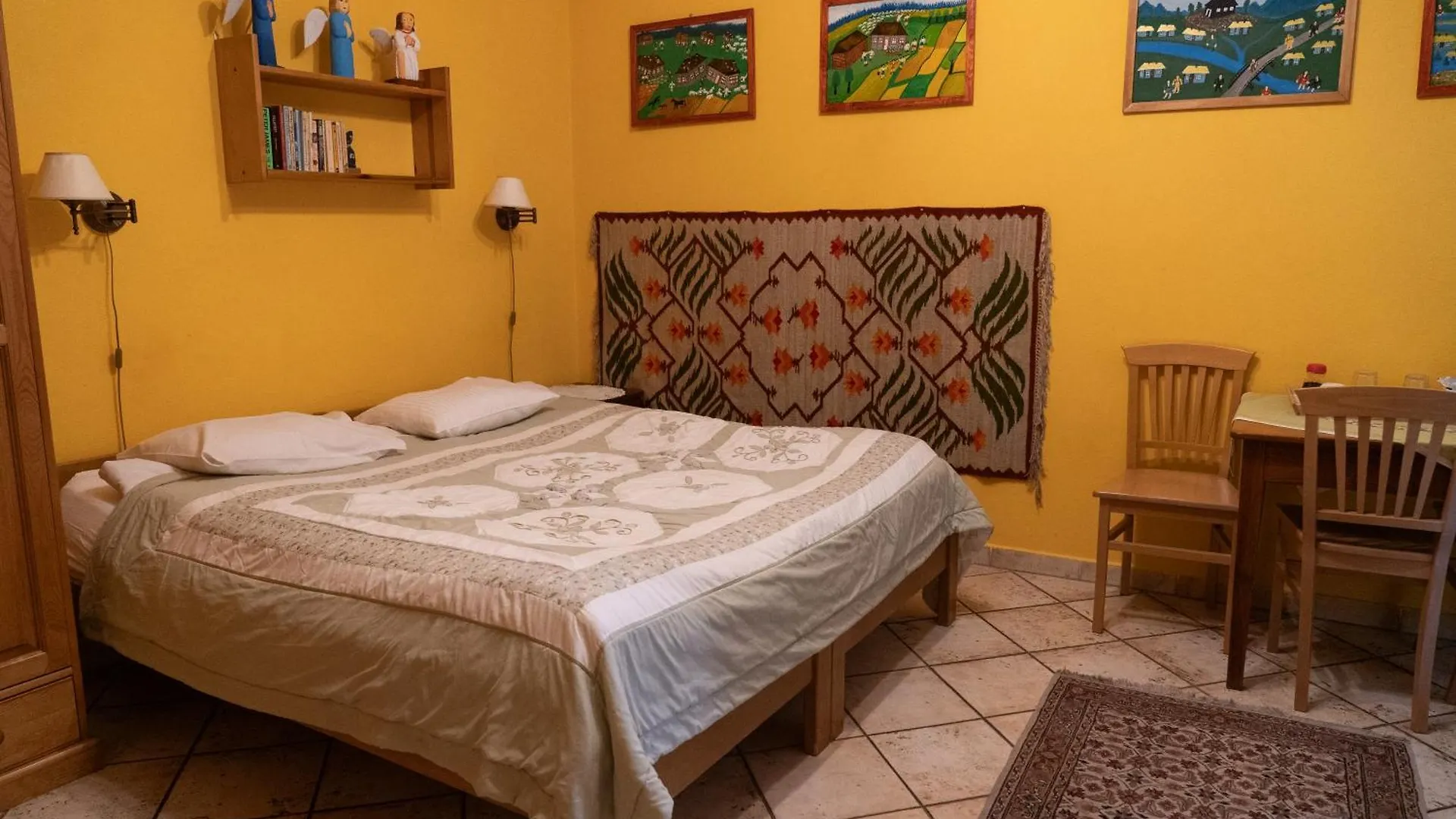 *** Bed & Breakfast Kolory Guest House Kraków Polen